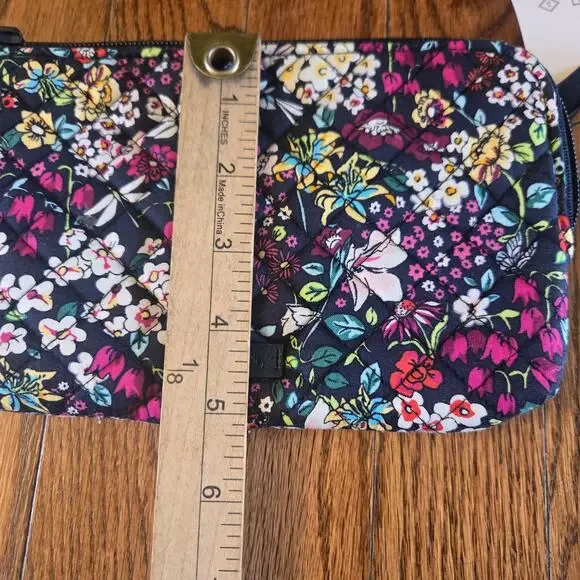 Vera Bradley Itsy Ditsy Floral RDIF Wristlet NWT - Picture 6 of 8
